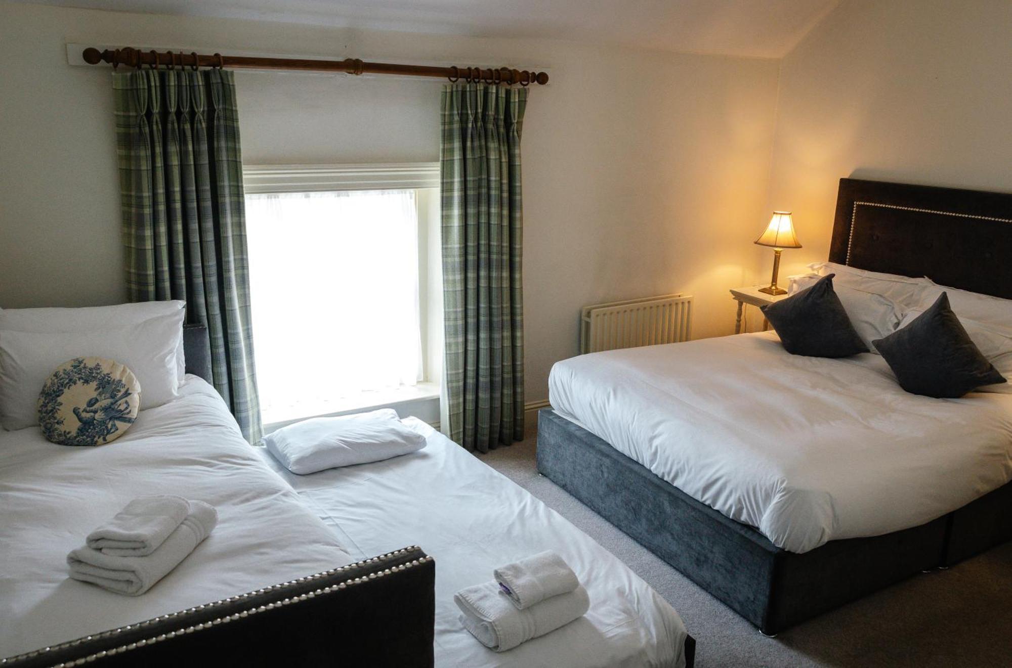 Conyngham Arms Hotel Слейн Экстерьер фото